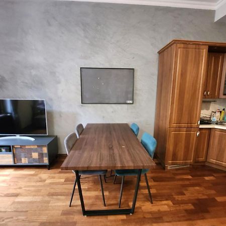 Spacious Apartment 6Min From The Dancing House 프라하 외부 사진