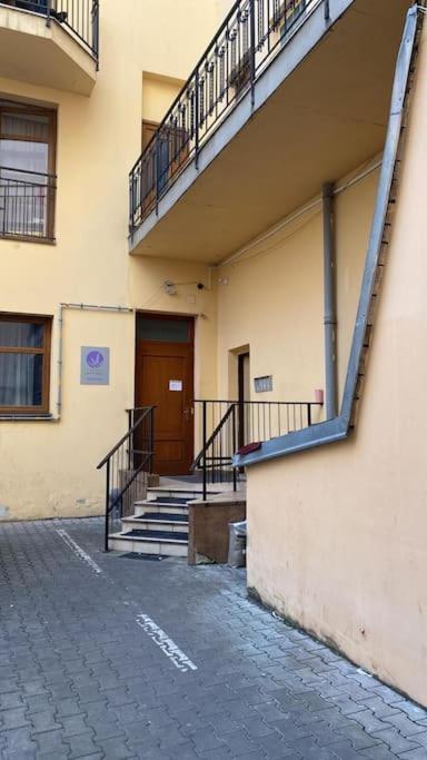 Spacious Apartment 6Min From The Dancing House 프라하 외부 사진
